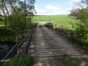 Dřevěný most přes Chrudimku mezi obcí Kameničky a osadou Kubatka.